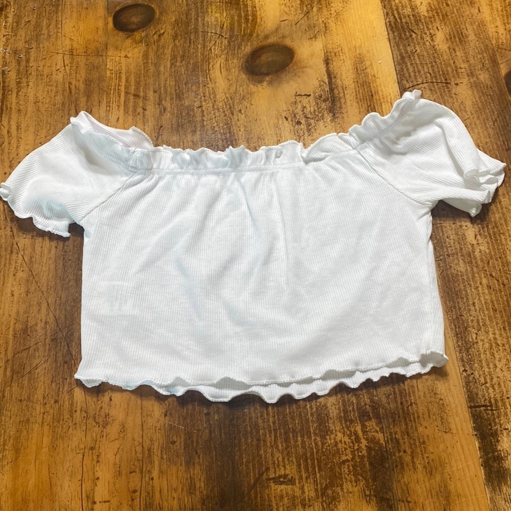 NWOT Off the Shoulder Women’s XS Crop Top